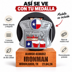 Componentes de la base portamedalla; medalla no incluida.