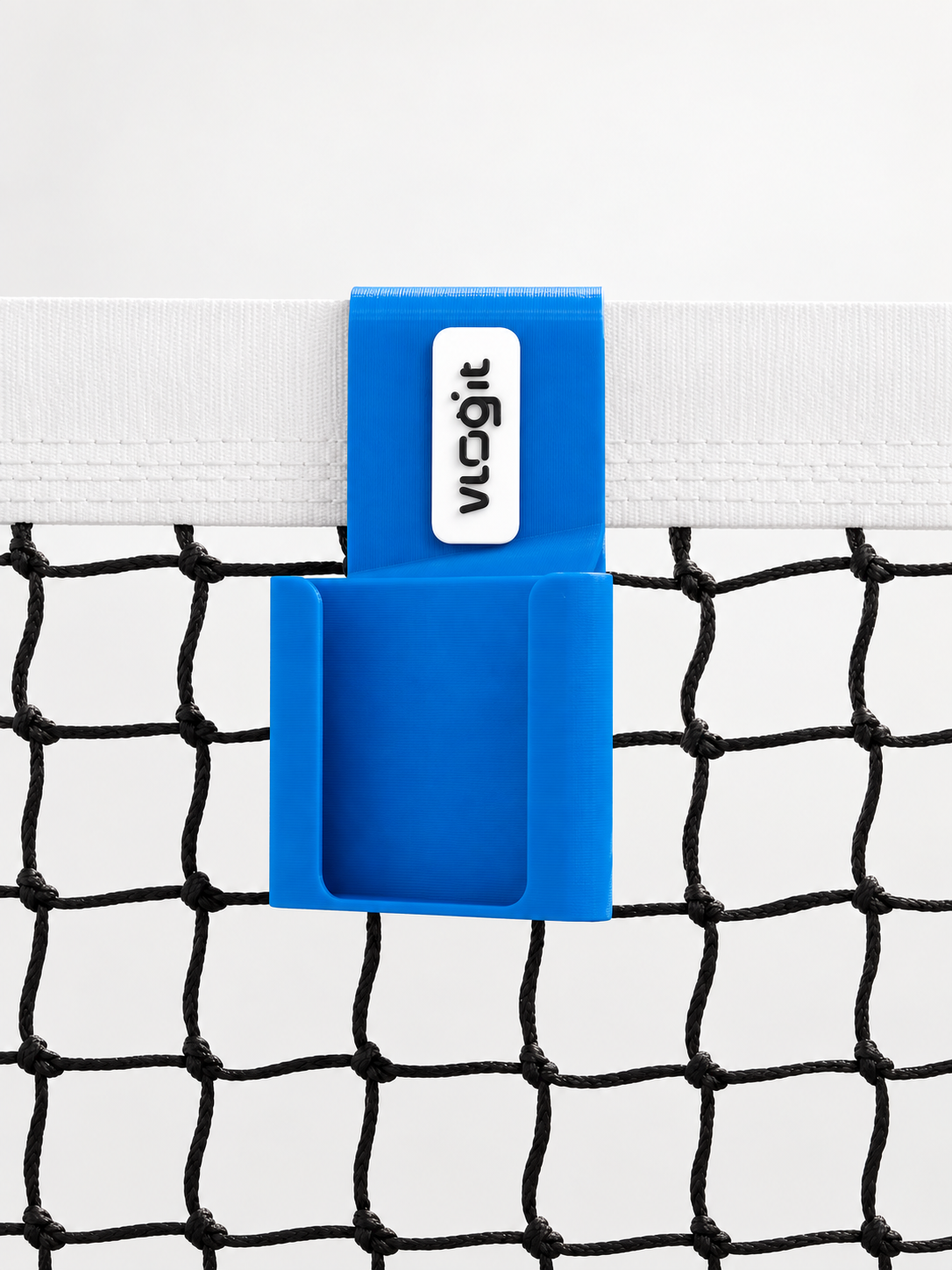 Soporte azul para móvil en estudio-6.png
