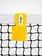 Soporte amarillo para móvil en pádel-5.png