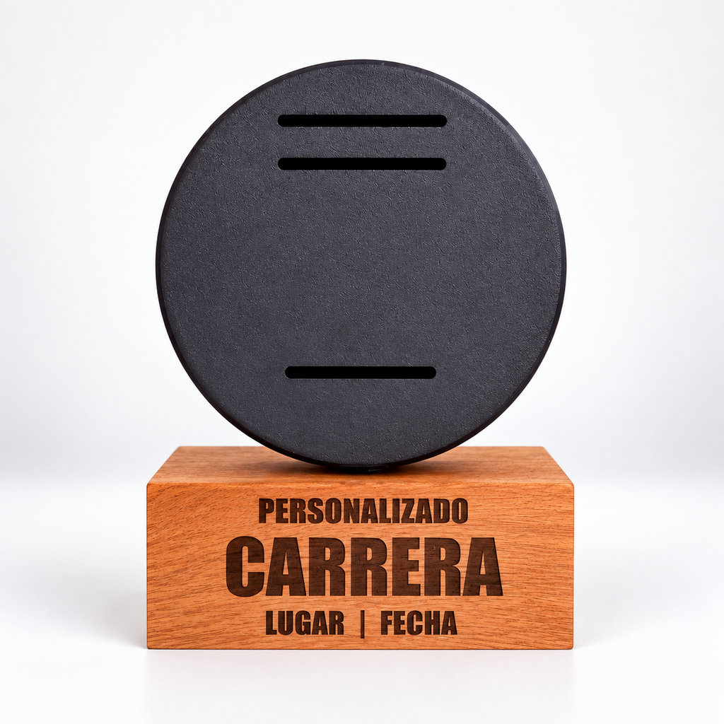 Base portamedalla personalizada de carrera, Circular con base de madera; presentación del producto.