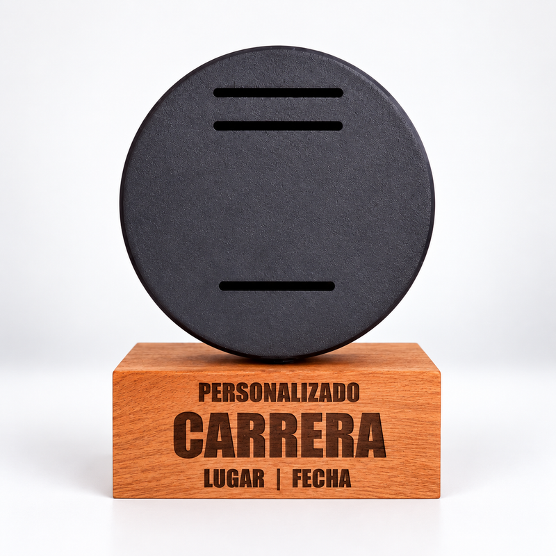 Base portamedalla personalizada de carrera, Circular con base de madera; presentación del producto.